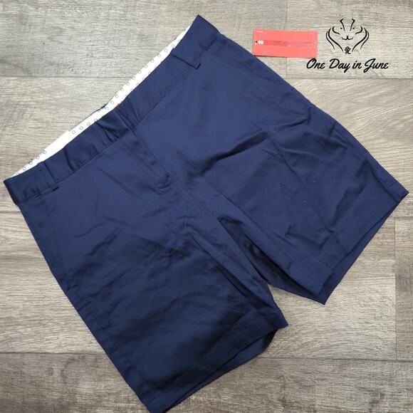 Izod Flat Front Shorts Size 2 - Picture 1 of 7